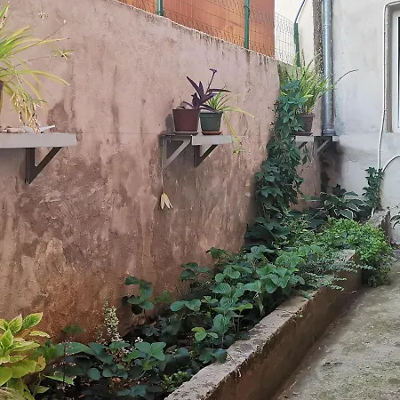 Dolores アパート