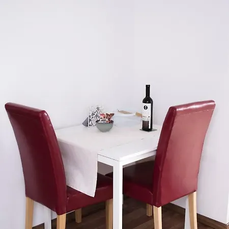 Dolores シベニク