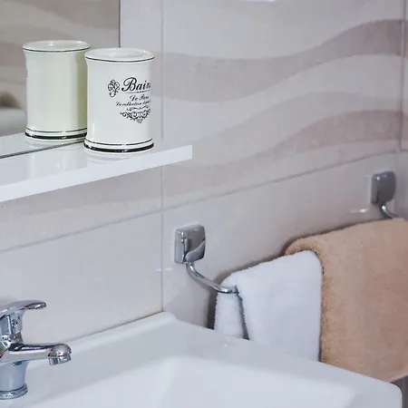 Dolores アパート *